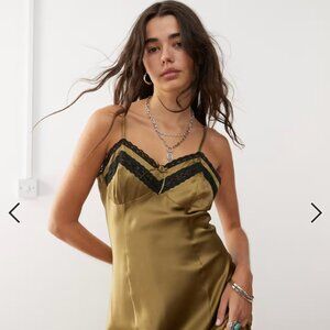 Reclaimed Vintage cami slip dress with lace trim in olive green - BNWT